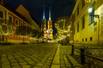 Magical night views of Wrocław old town and cathedral