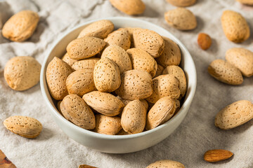 Organic Raw Almond Nuts