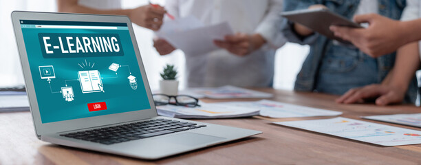 E-learning website with brisk sofware for student to study online on the internet network