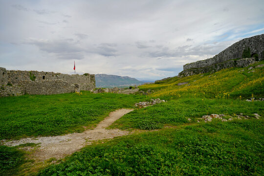 panoramic view of the Shkodra area from the Rozafa Castle
