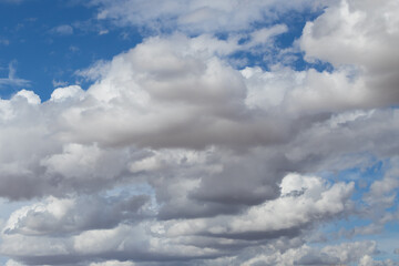 Obraz premium Blue sky with white clouds