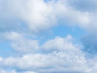 5月　昼の青空と雲44