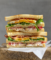 club sandwich stack