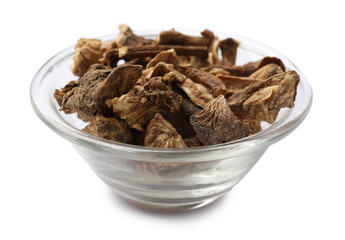 Pieces of dry chicory roots in bowl isolated on white