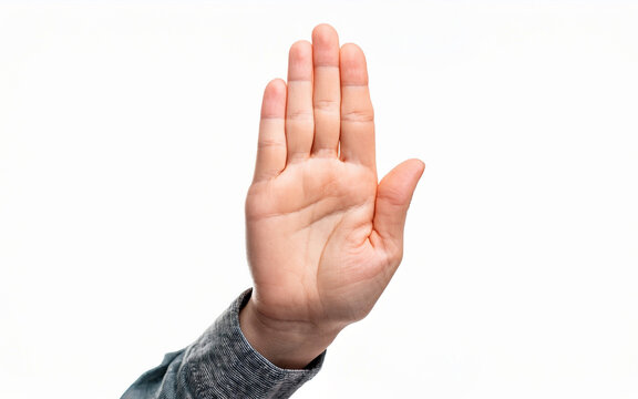 una mano primer plano se&ntilde;ala, hace se&ntilde;ales, gestos, lenguaje de signos, aislada, sobre fondo blanco