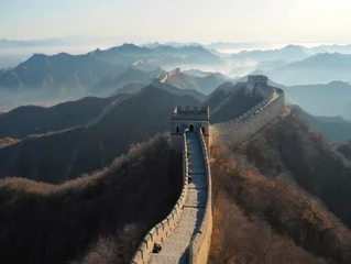 Crédence en verre imprimé Majestic Panorama The Great Wall of China Winding Through Misty Mountains