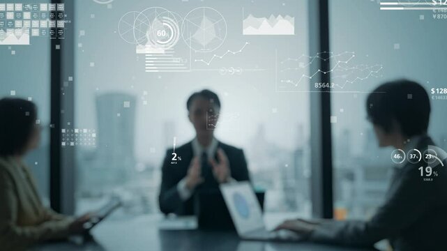会議するビジネスパーソンのグループと金融テクノロジーのコンセプト