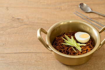 Korean Instant Noodle with Black Bean Sauce (Jajangmyeon or JJajangmyeon)