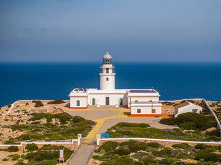 Faro de Cabo de Cavaller&iacute;a, costa norte de Menorca, Islas Baleares, Espa&ntilde;a