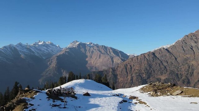 snow covered mountains in Bun Buni pass - Himachal Pradesh 