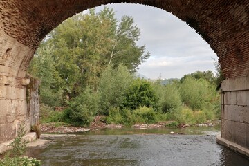 Benevento - Scorcio del Fiume Sabato verso valle dal Ponte Leproso