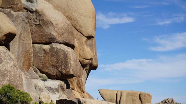 Large rock formation that looks like a face in the Joshua Tree National Park of California