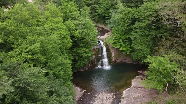 G&ouml;lderesi waterfall, Bartın, Turkey