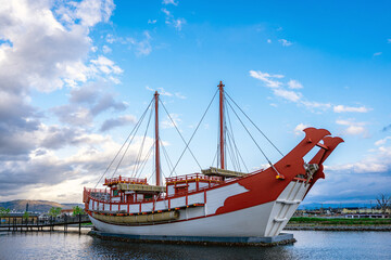 【奈良県】青空に映える復元遣唐使船