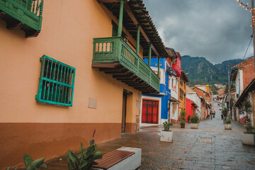 Paisaje lluvioso en la Candelaria, Bogotá, capital de Colombia