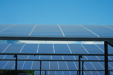 Obraz premium Solar Panel Under the Blue Sky