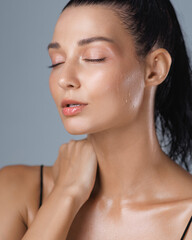 Naklejka premium Relaxed Woman with Dewy Skin and Closed Eyes After Intense Workout