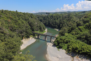Fototapeta premium 天竜川（長野県飯田市）
