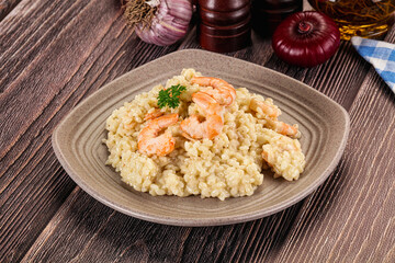 Gourmet risotto with prawn and cheese