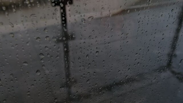 Vidro molhado da chuva