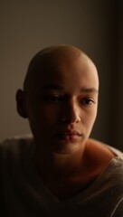 Obraz premium Emotional Photorealistic Portrait of a Chemotherapy Patient in a Quiet Hospital Room