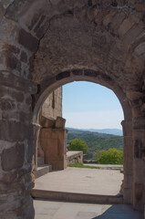 arch and has a mountain view 2