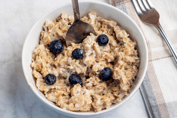 oatmeal  with blue berries
