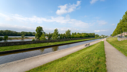 Fototapeta premium The lateral canal to the Loire in Orléans city 