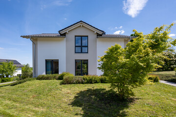 Einfamilienhaus mit Garten
