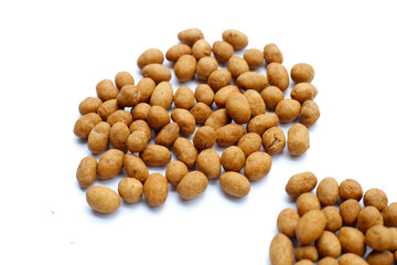 Coconut cream coated peanuts snack