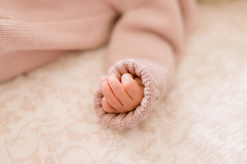 hand of a newborn baby