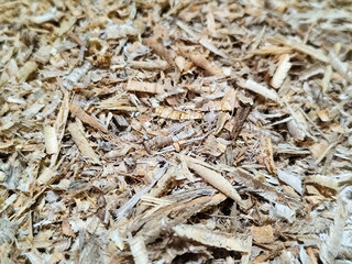 Coarse sawdust from wood chips.