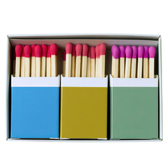 Naklejka premium A set of colorful matches in a box. They are arranged in three rows, with each row containing a different color of matches. The colors of the matches are red, pink and green, while the boxes are blue.