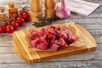 Raw beef cubes for cooking