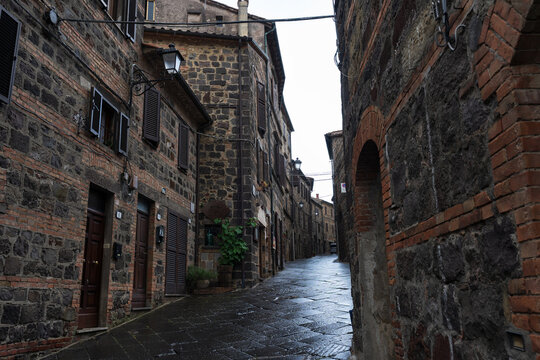 Fototapeta Historic Streets of Radicofani, Tuscany, Italy