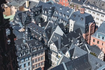 Struwwelpeter Museum - Verschachtelte Dächer der Frankfurter Altstadt aus der Vogelperspektive.