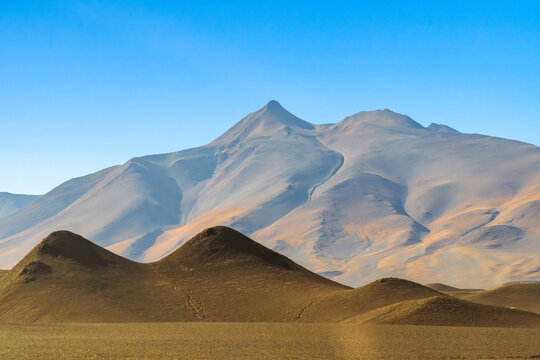 Tranquil La Puna highlands in Argentina