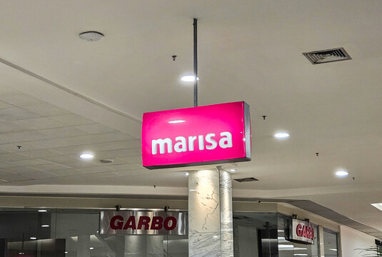 Pink luminous from Loja Marisa in Shopping Center 