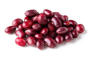 Obraz premium A pile of kidney beans, vibrant red and glossy, against a stark white background.