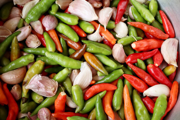 Red and green chili with garlic