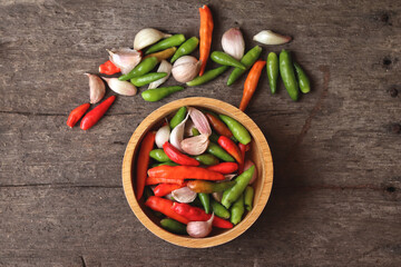 Red and green chili with garlic