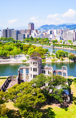 【 空撮 】Hiroshima Peace Memorial : 原爆ドーム と 平和記念公園 ( 平和公園 )