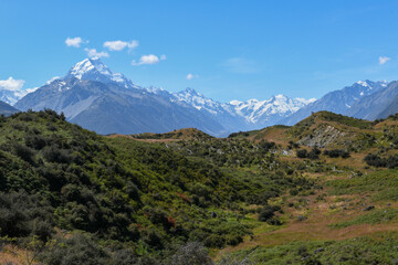 Obraz premium View at Mount Cook from Hooker Valley track in New Zealand