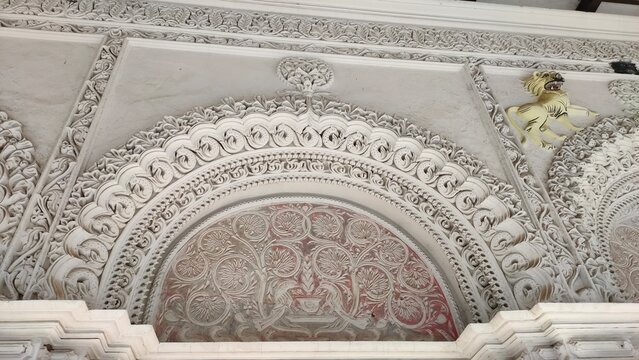 detail of the ceiling of a jomidar bari