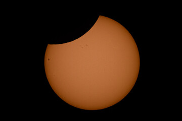 Eclipse parcial de sol 2025