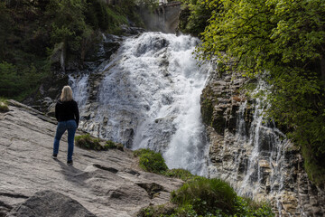 Landschaftspanorama, Wasserfall, Badgastein, Salzburg.