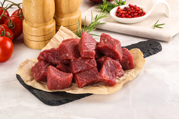 Raw beef cubes for cooking
