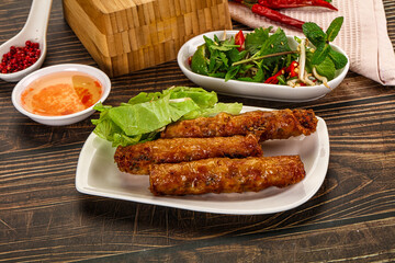 Fried Vietnamese spring roll with special sauce