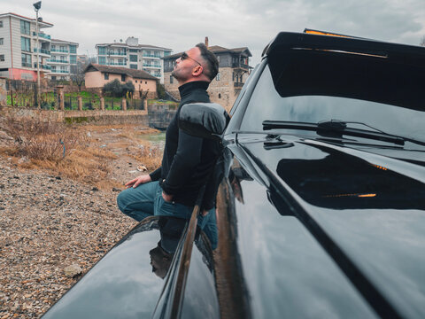 OLYMPUS DIGITAL CAMERA - Powered by Adobe