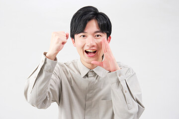 男性　20代　応援　白背景